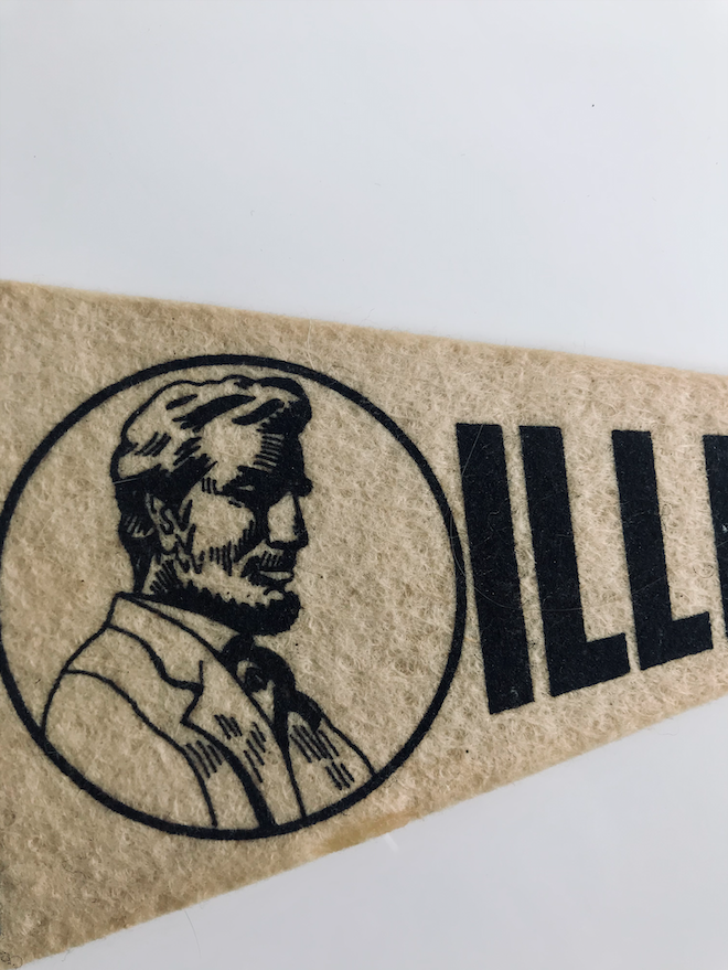 Vintage Illinois Flag Pin