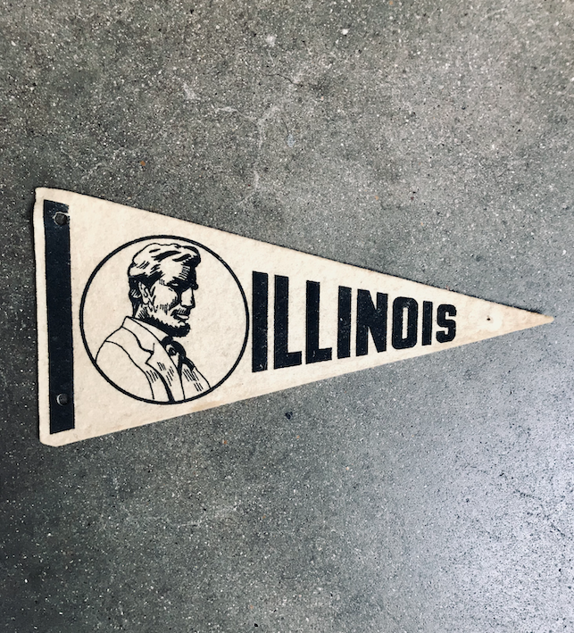 Vintage Illinois Flag Pin