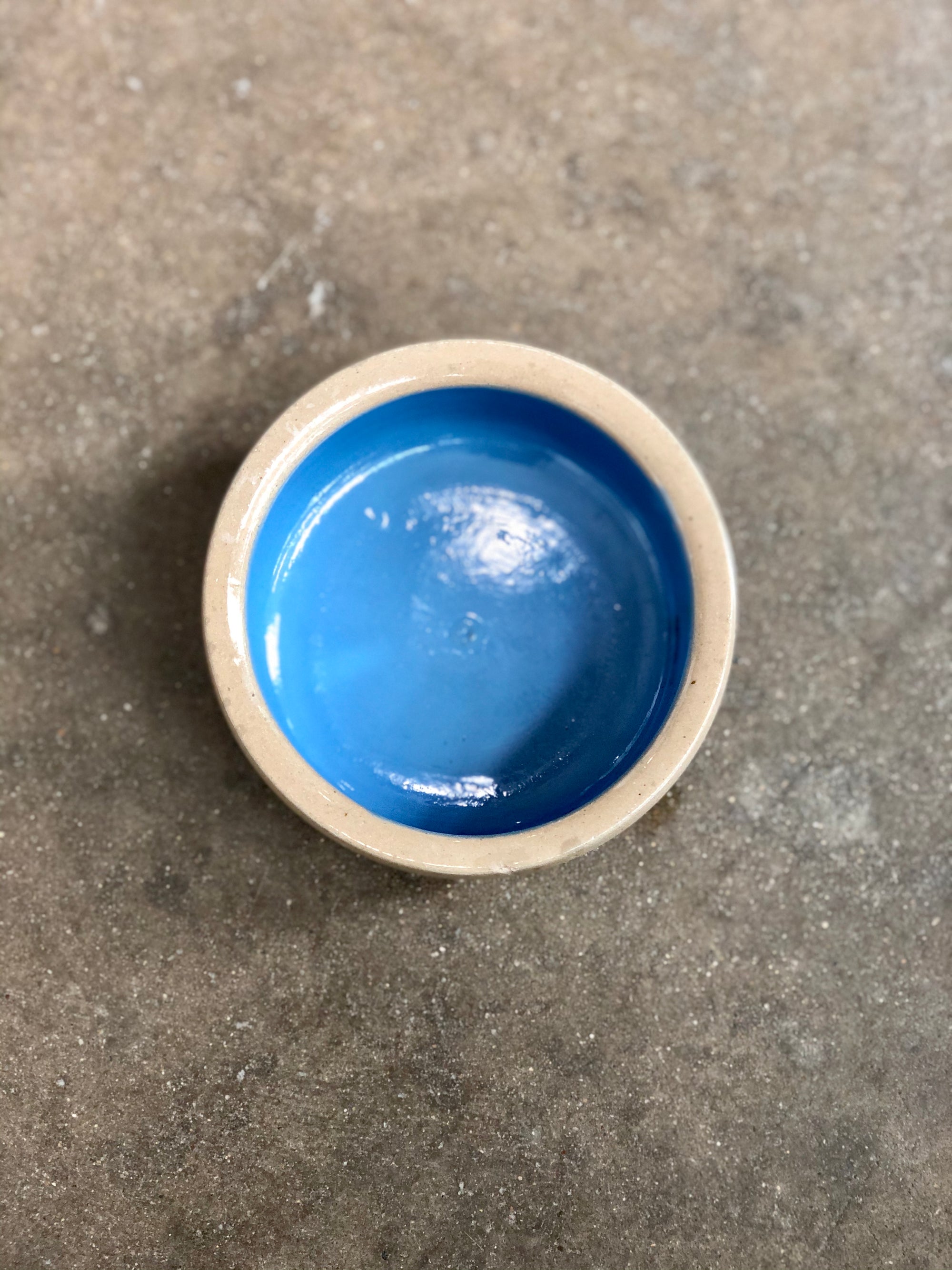 Vintage Beige Bowls With Blue Stripe