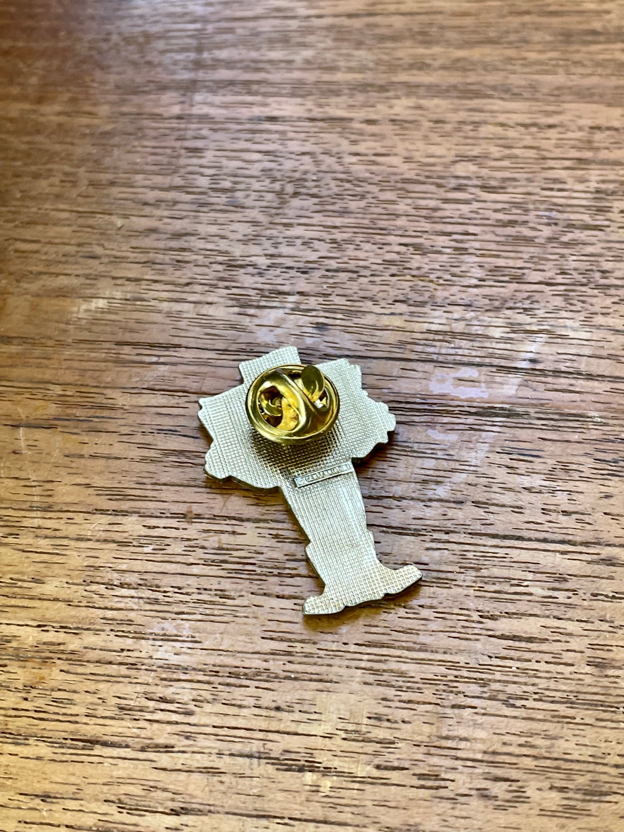 Gunslinger Pin