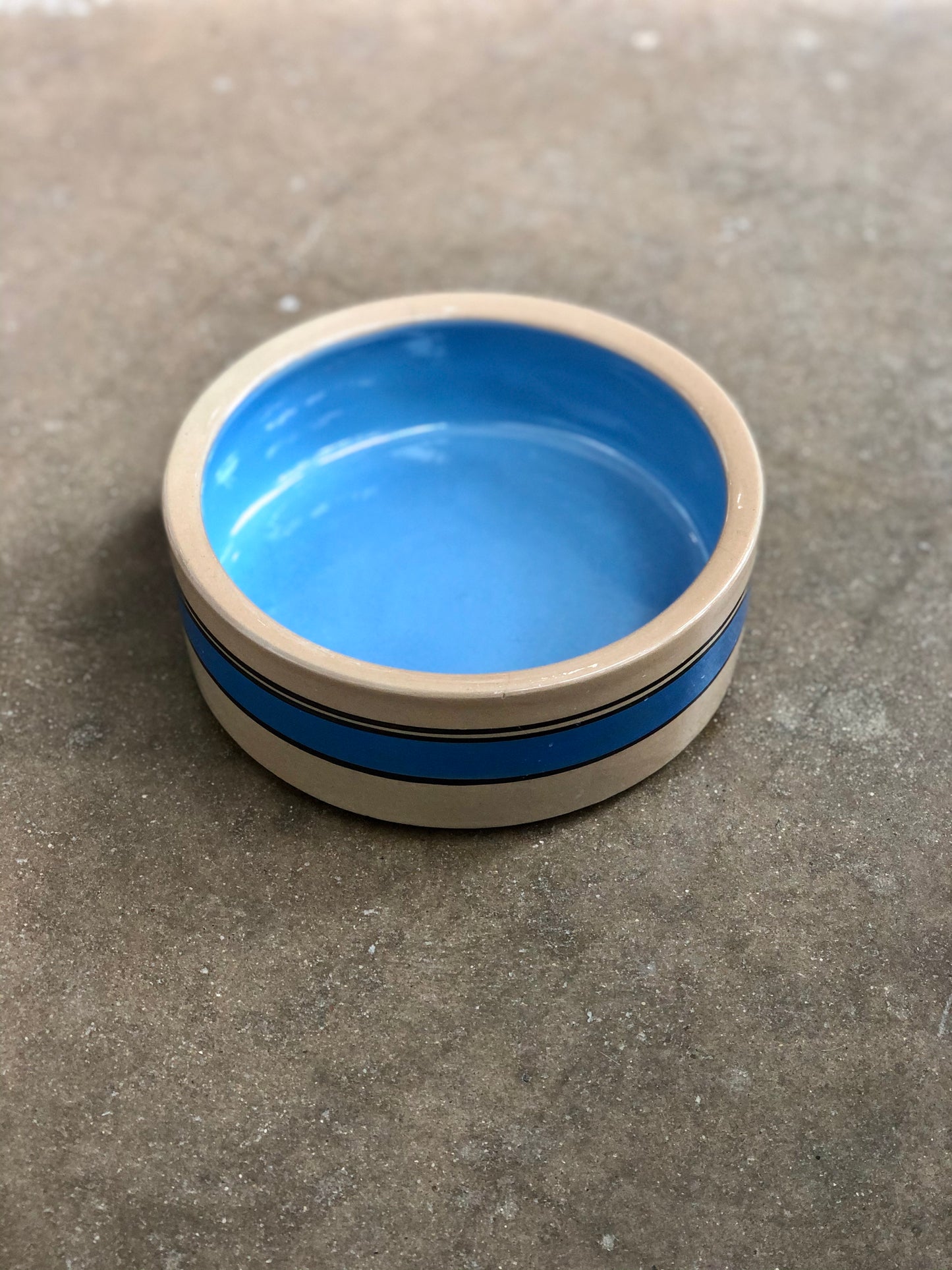 Vintage Beige Bowls With Blue Stripe