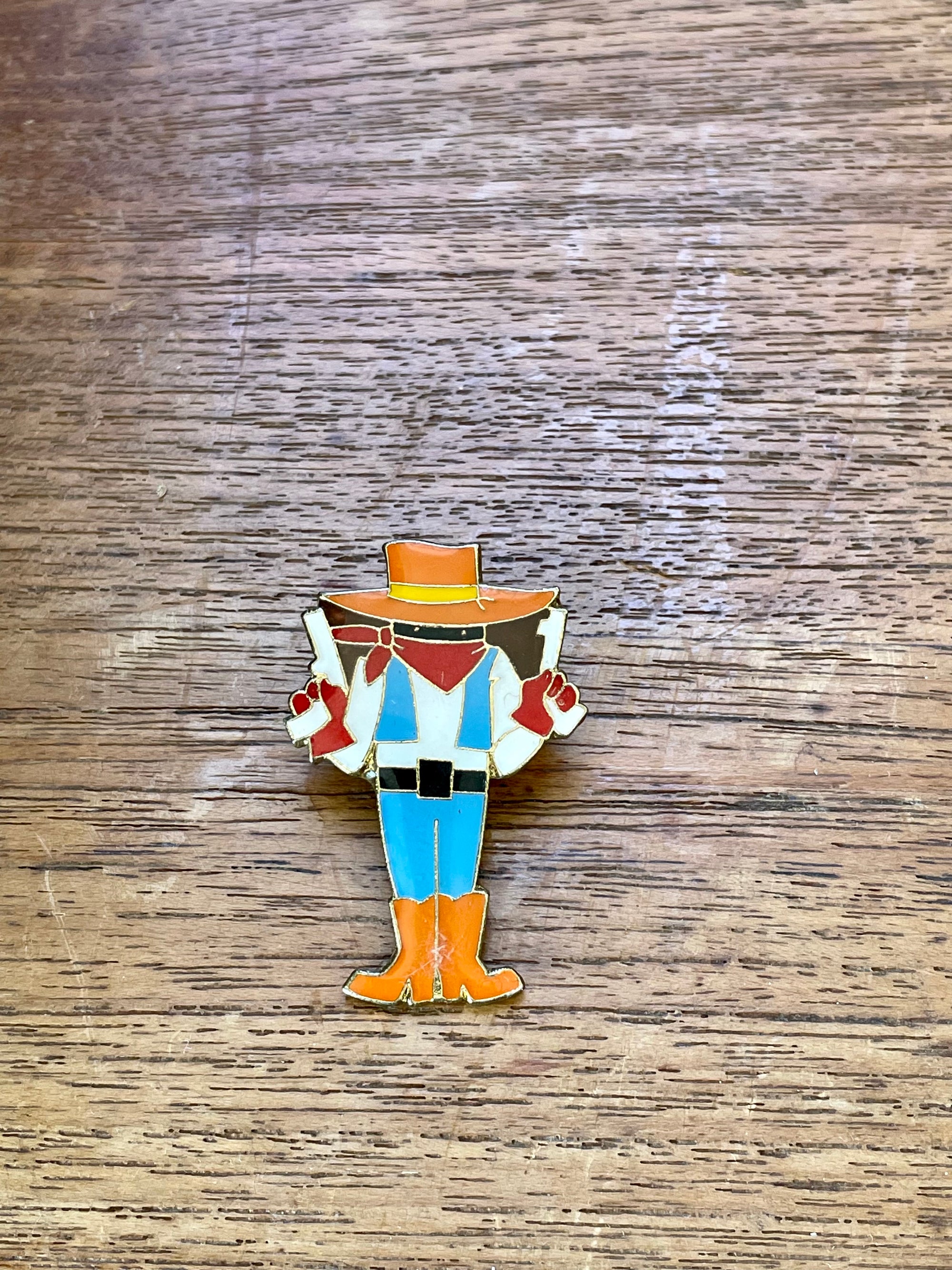 Gunslinger Pin